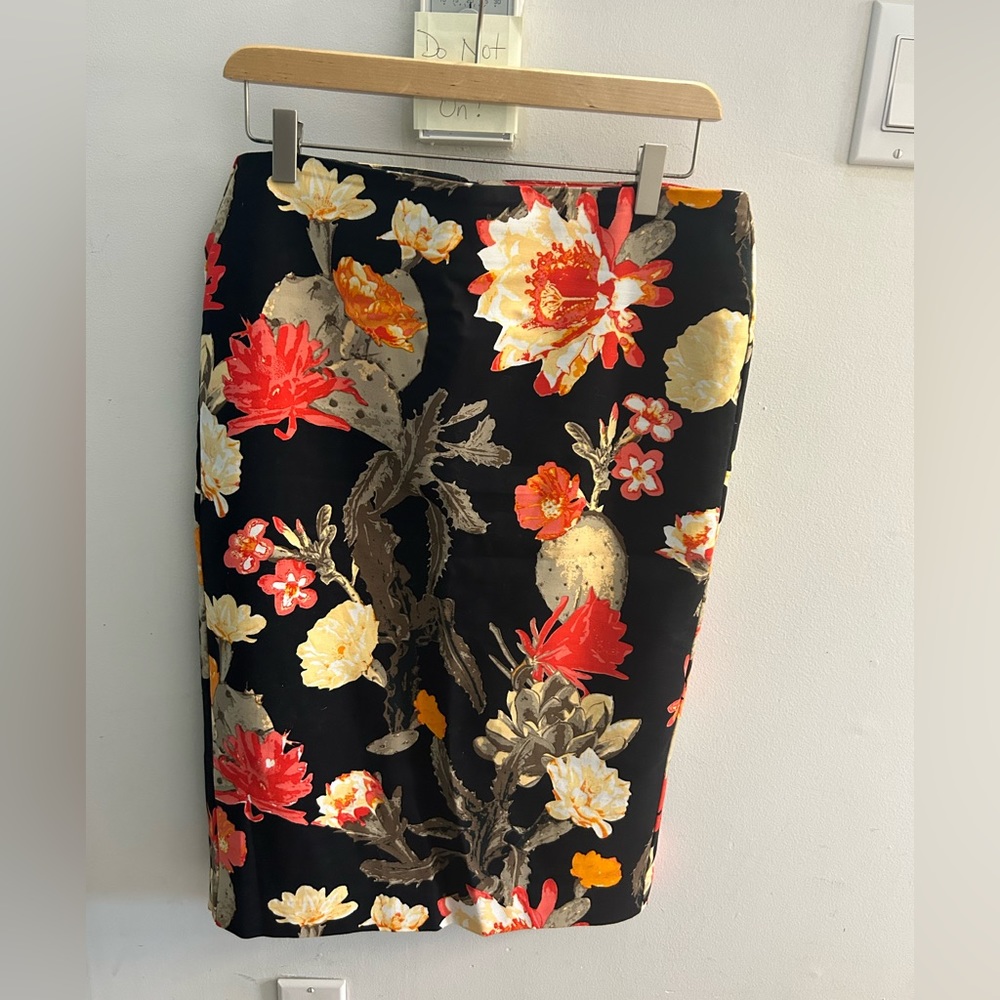 Lord and Taylor size 6 cotton skirt
